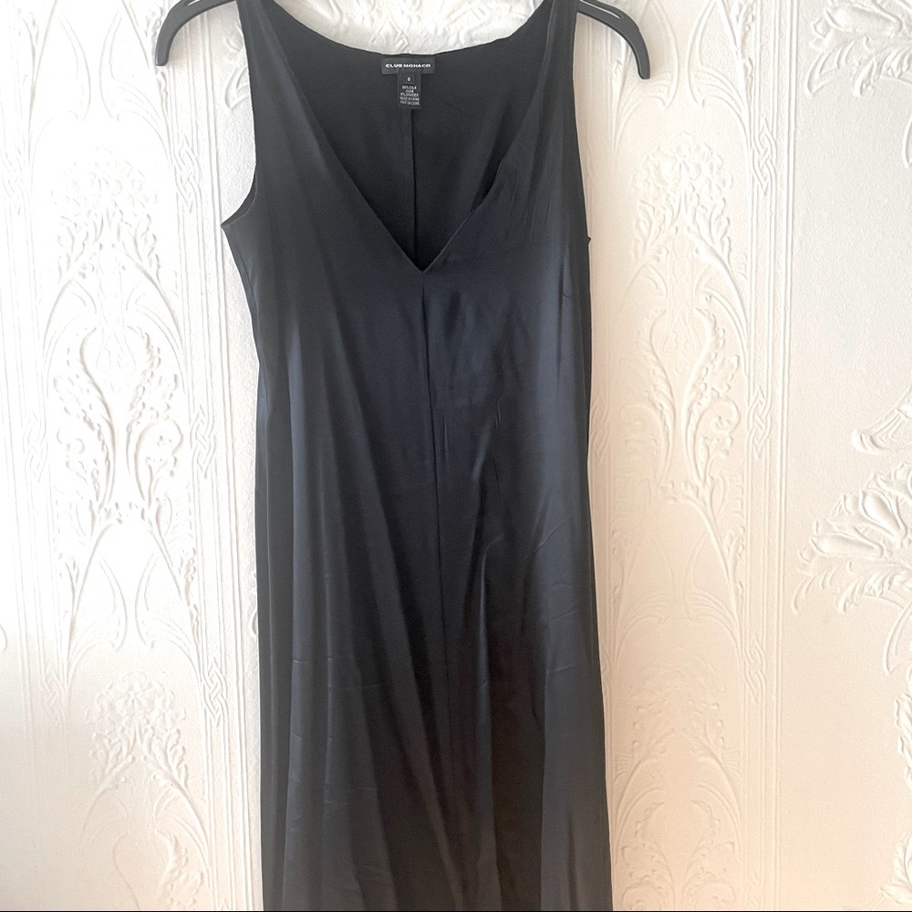 Lovely vintage Club Monaco silk dress ⭐️